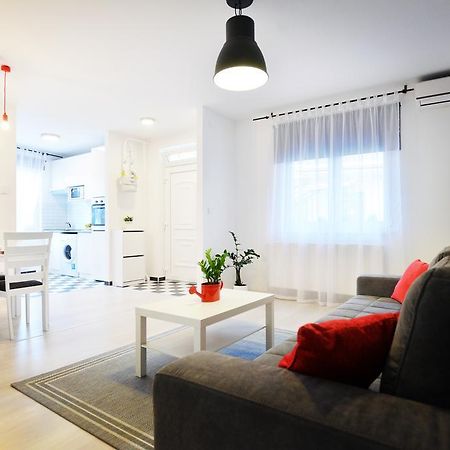 Enjoy Apartman Eger Exterior photo