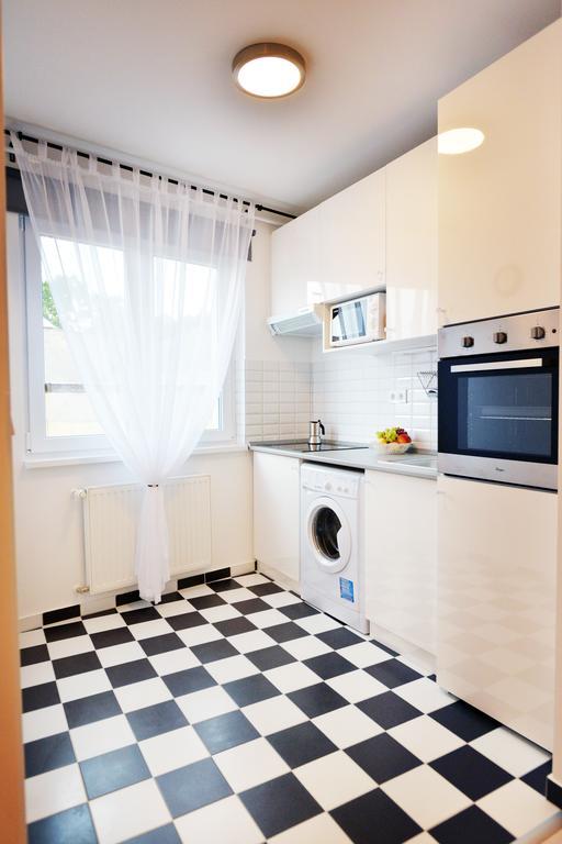 Enjoy Apartman Eger Exterior photo