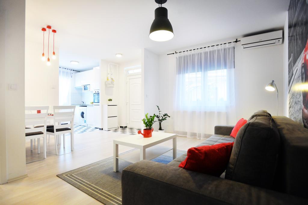 Enjoy Apartman Eger Exterior photo